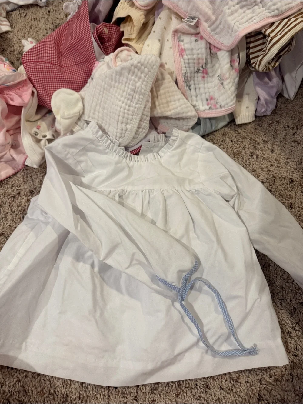Girls White Long-Sleeve Cotton Pajama Top with Blue Tie